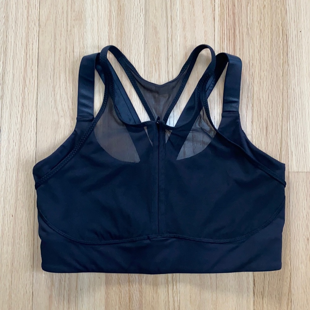 Lululemon Ready, Set, Sweat Bra in Black - 36D